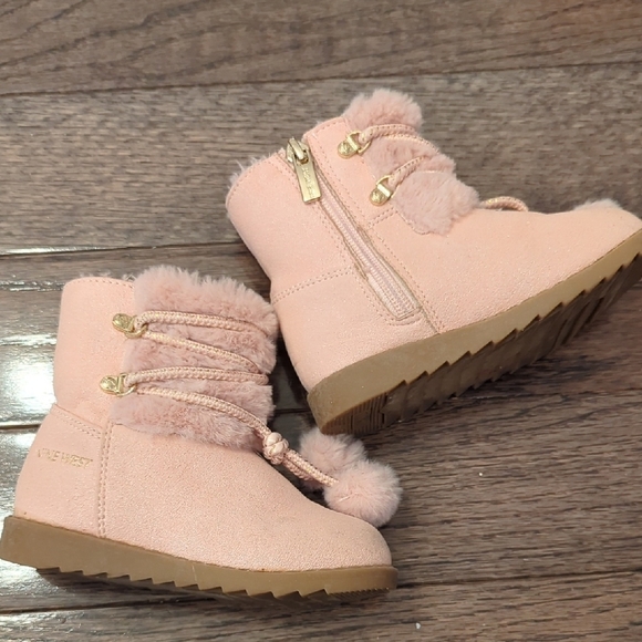 Pink Ankle Boots with Pom-Poms and Zipper‎ size 7 - Picture 1 of 8